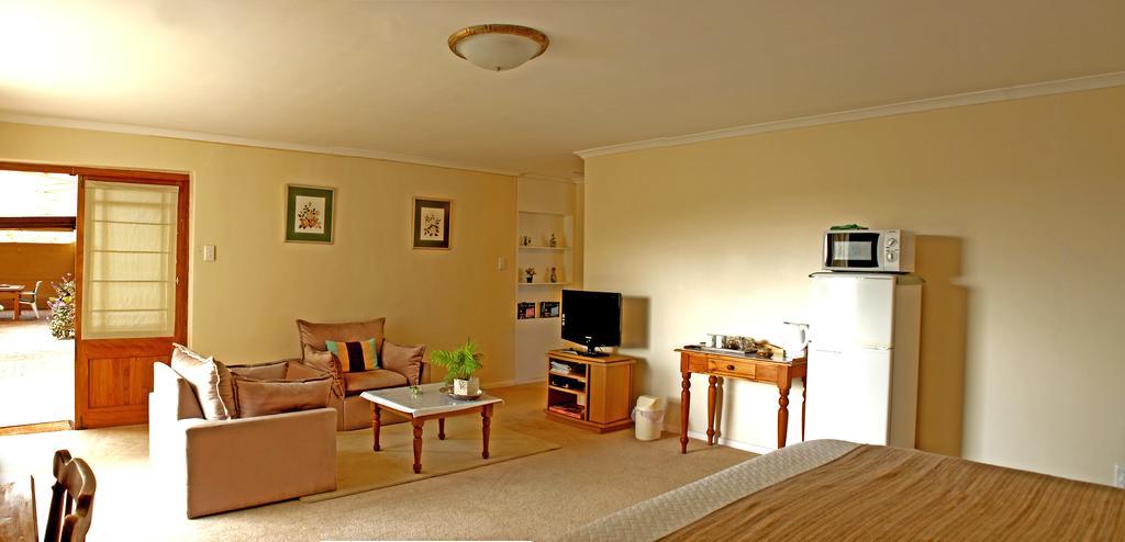 Vineyards Country Home Guest Room Blomtuin Екстер'єр фото
