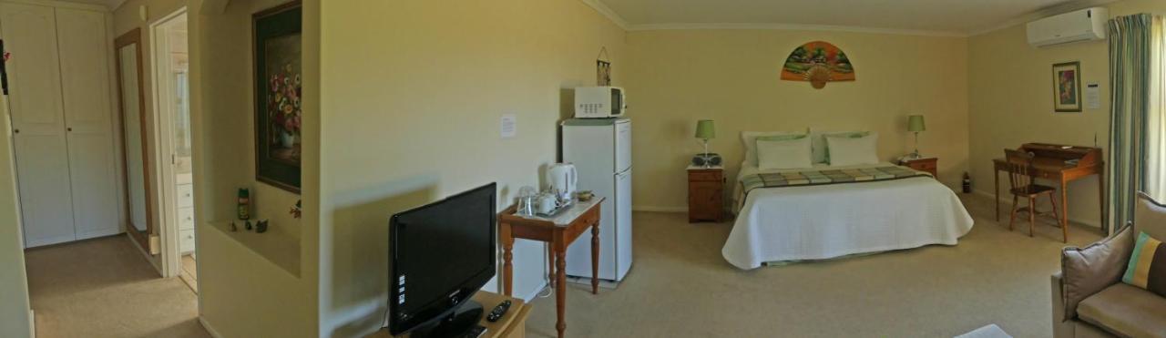 Vineyards Country Home Guest Room Blomtuin Екстер'єр фото